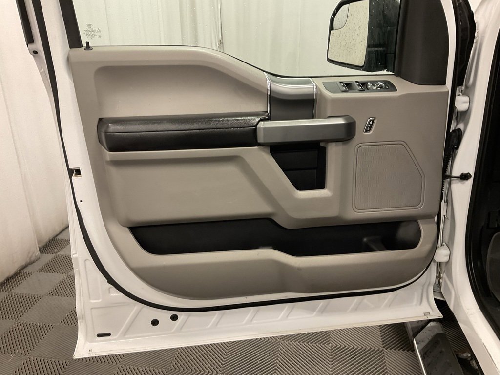 Used 2018 Ford F150 XLT w/ Equipment Group 302A Luxury image 12