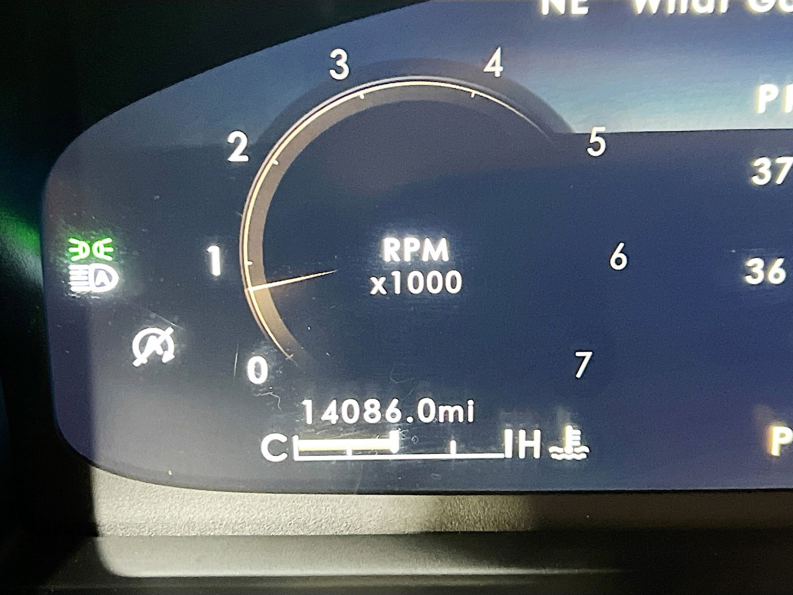 Used 2023 Lincoln Aviator Reserve w/ Equipment Group 201A image 8