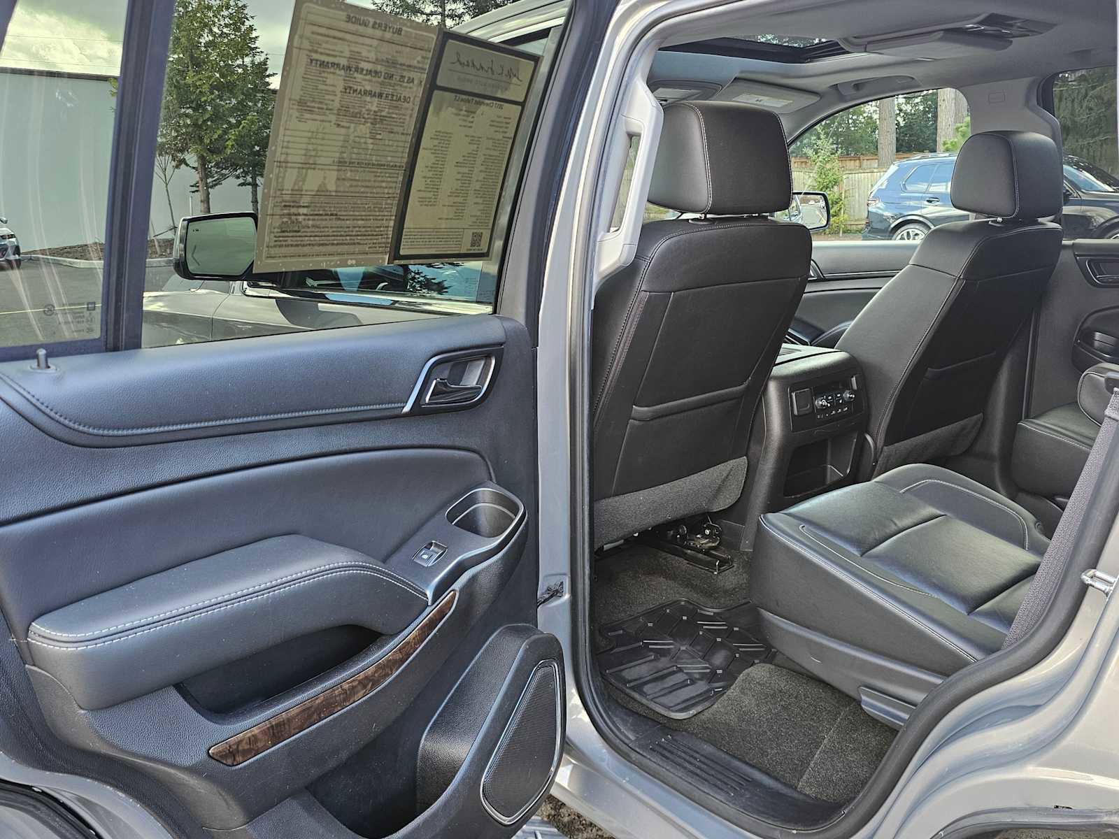 Used 2017 Chevrolet Tahoe LT image 15