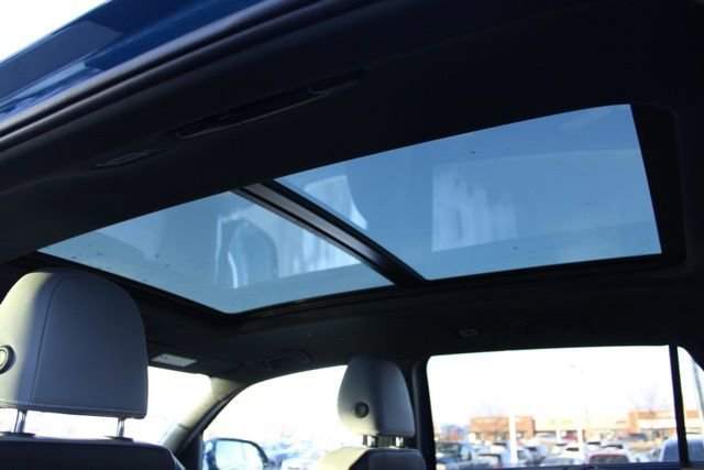 New 2026 Volkswagen Atlas Cross Sport SEL image 19