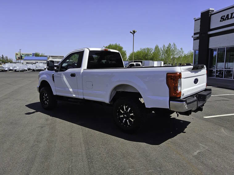 Used 2019 Ford F250 XL w/ XL Value Package AWD/4WD image 7