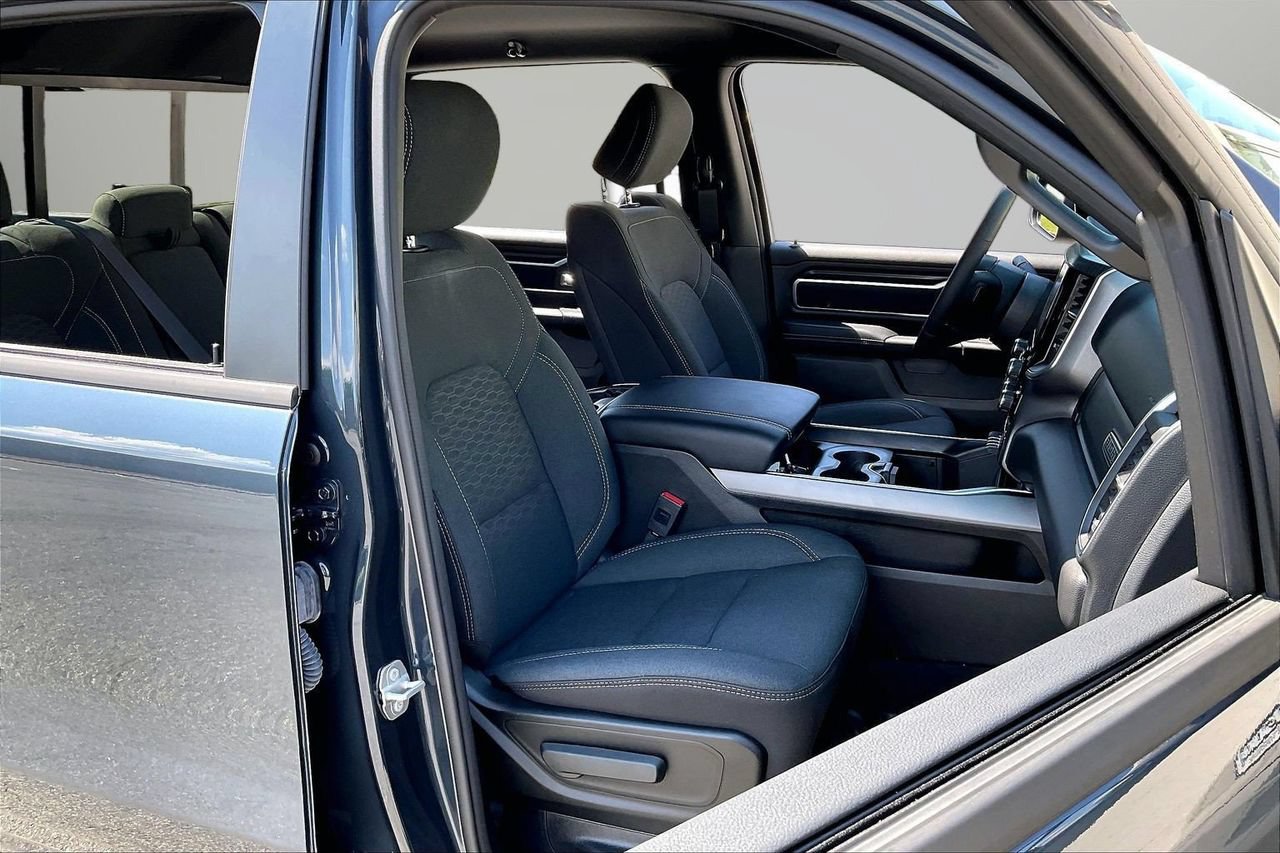 Used 2025 RAM 1500 Big Horn RWD image 22