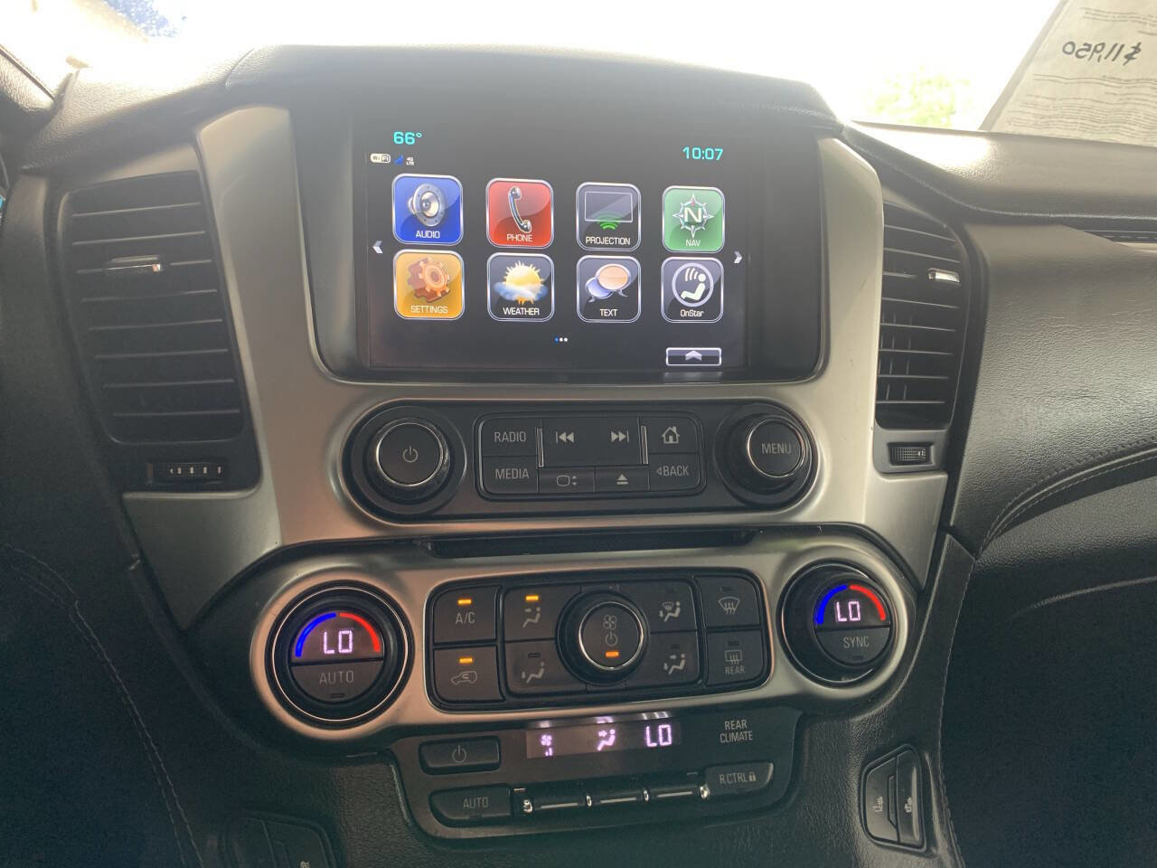 Used 2019 Chevrolet Suburban LT image 15