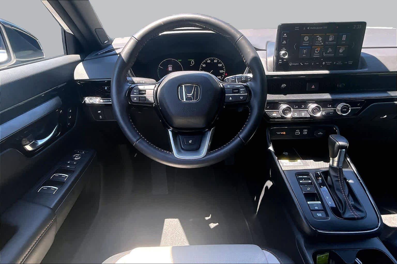 Used 2025 Honda CR-V Sport Touring image 6