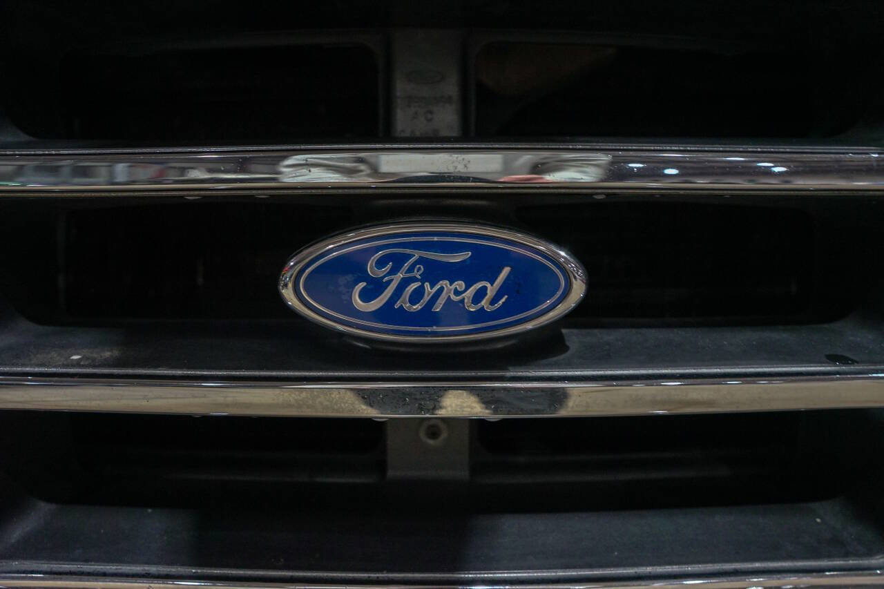 Used 1996 Ford Bronco XLT image 21