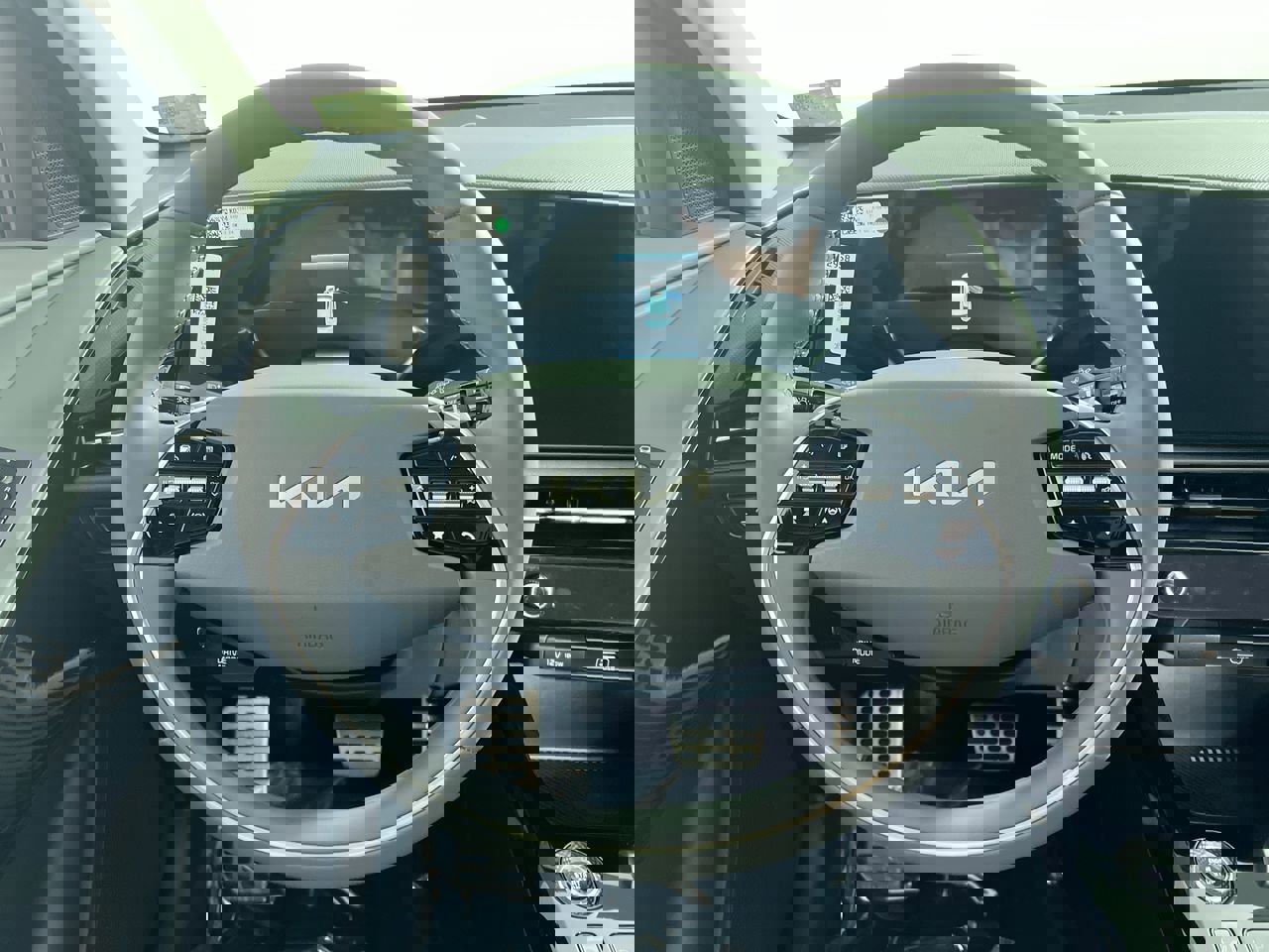 Certified 2025 Kia Niro EX Touring image 17