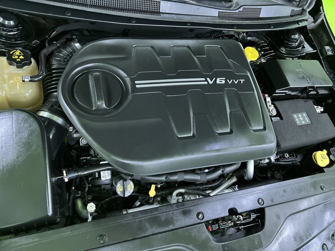 Used 2016 Chrysler 200 C AWD/4WD image 28