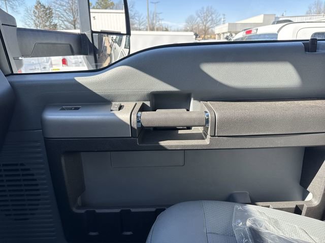 New 2026 Ford F750 2WD Regular Cab Super Duty image 25