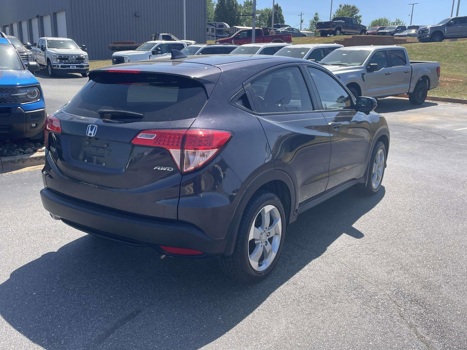 Used 2016 Honda HR-V EX image 6