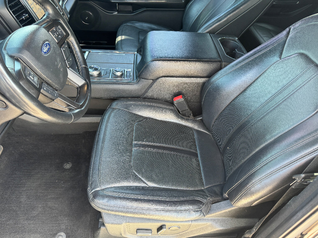Used 2019 Ford Expedition Limited AWD/4WD image 17