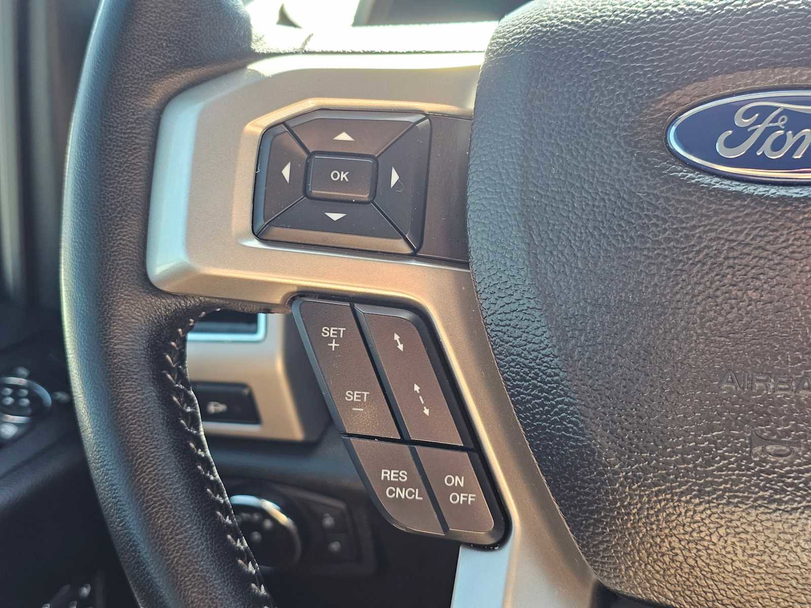 Used 2021 Ford F250 Lariat image 28