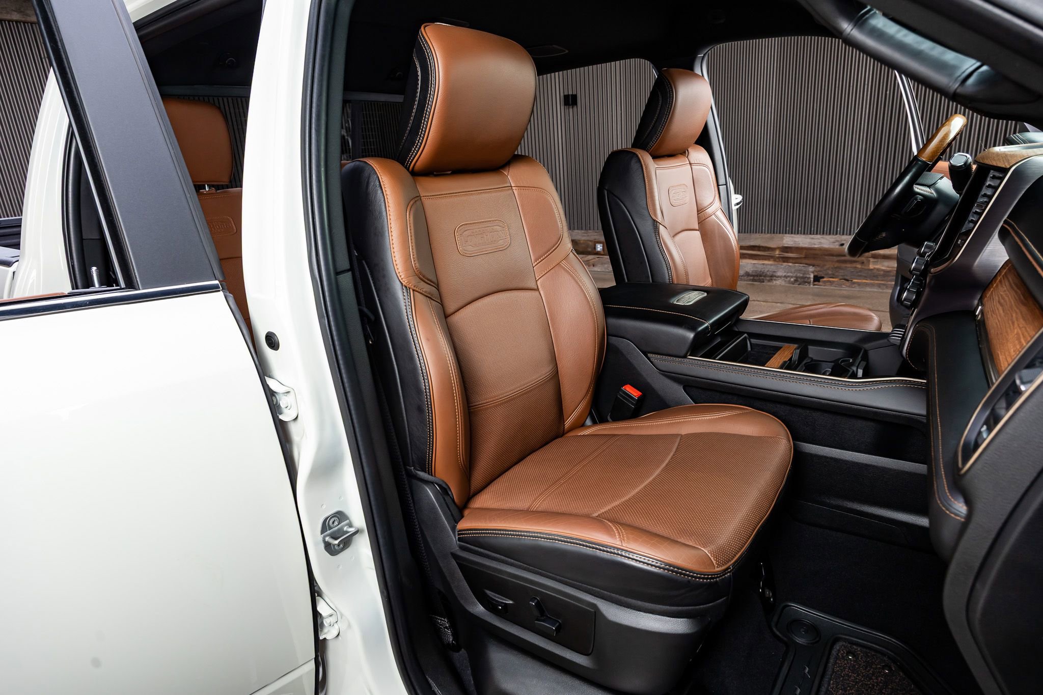 Used 2020 RAM 3500 Limited image 31