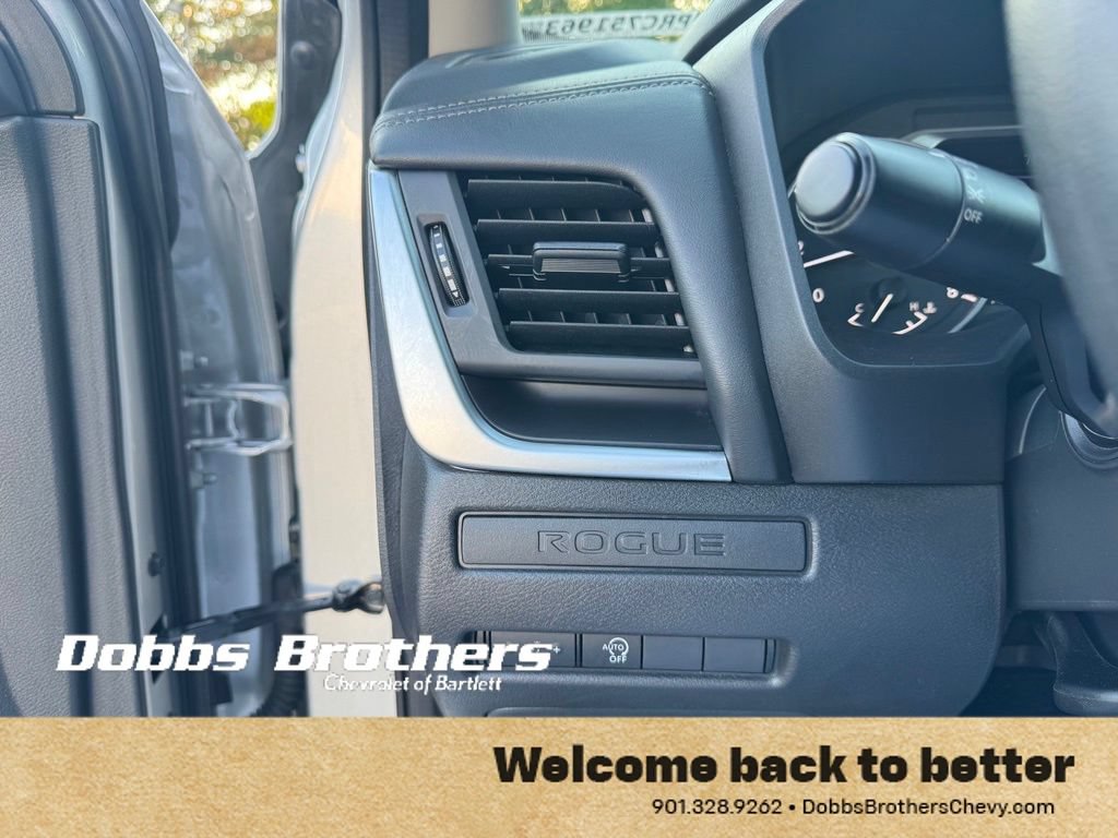 Used 2024 Nissan Rogue S FWD image 16
