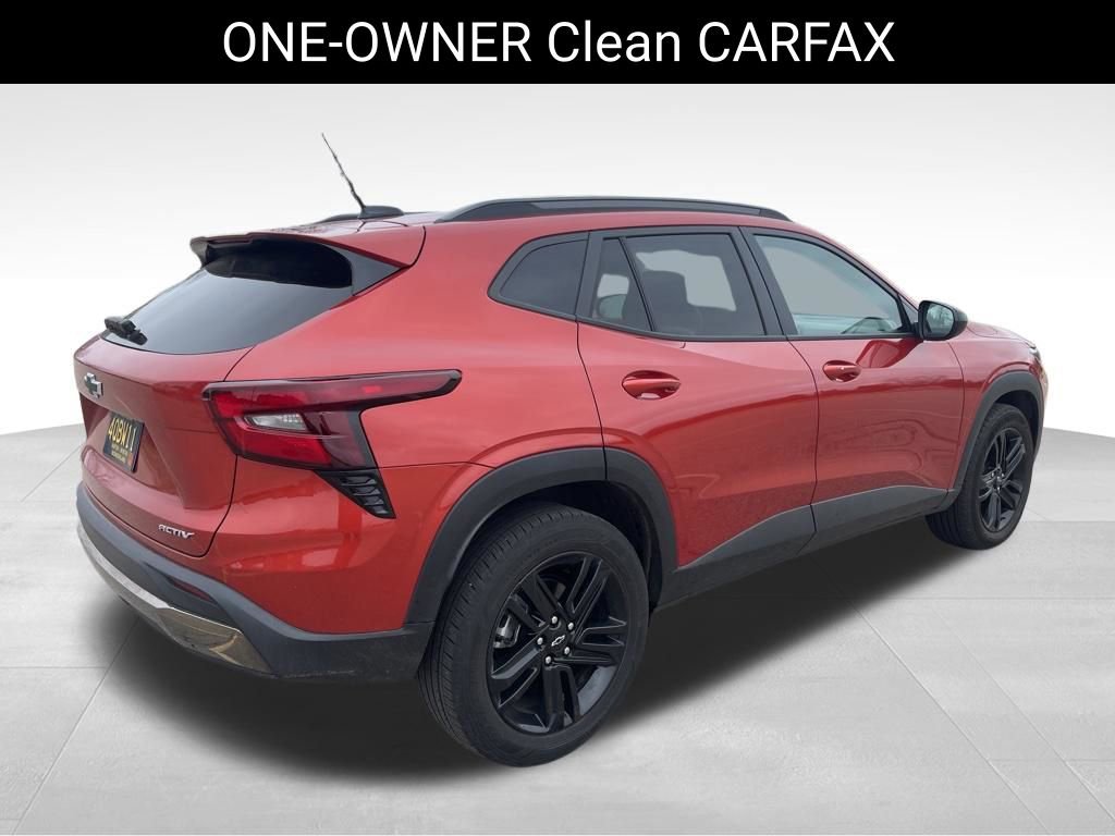 Used 2024 Chevrolet Trax ACTIV w/ Sunroof Package image 7