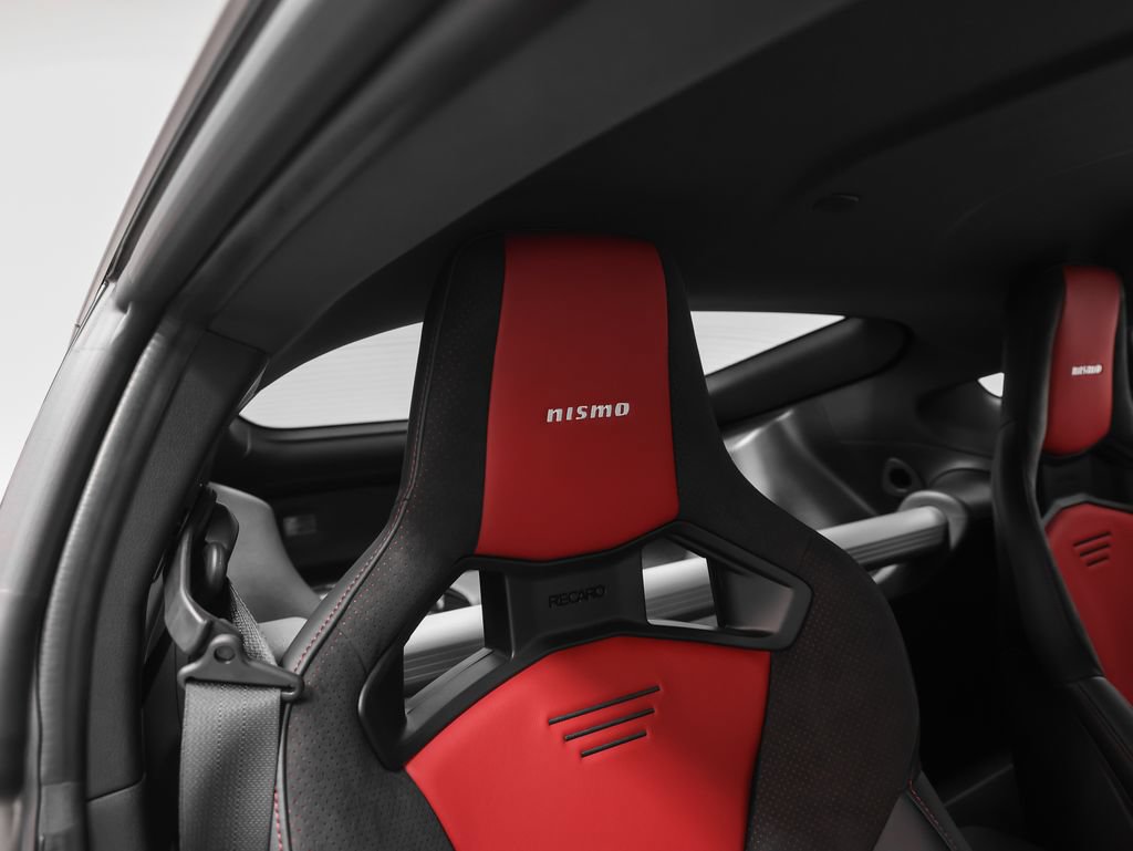 Used 2026 Nissan Z NISMO w/ Floor Mat Package RWD image 21
