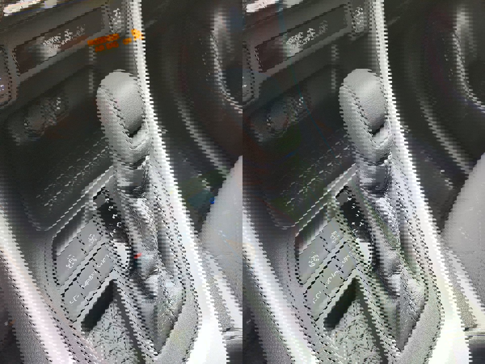 Used 2021 Toyota RAV4 XLE image 20