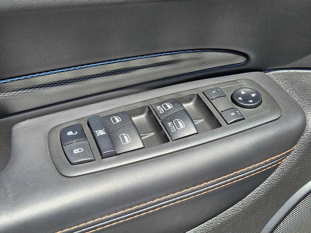 Used 2021 Dodge Durango R/T w/ Tow 'N Go Package AWD/4WD image 18