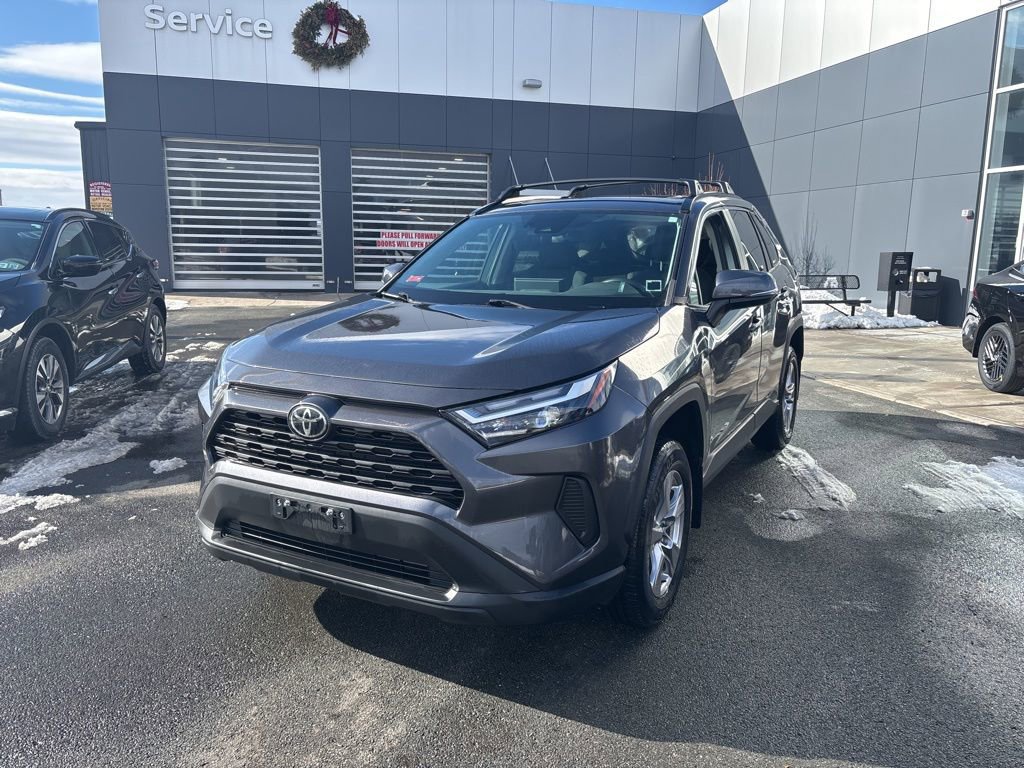 Used 2023 Toyota RAV4 XLE w/ Convenience Package image 3