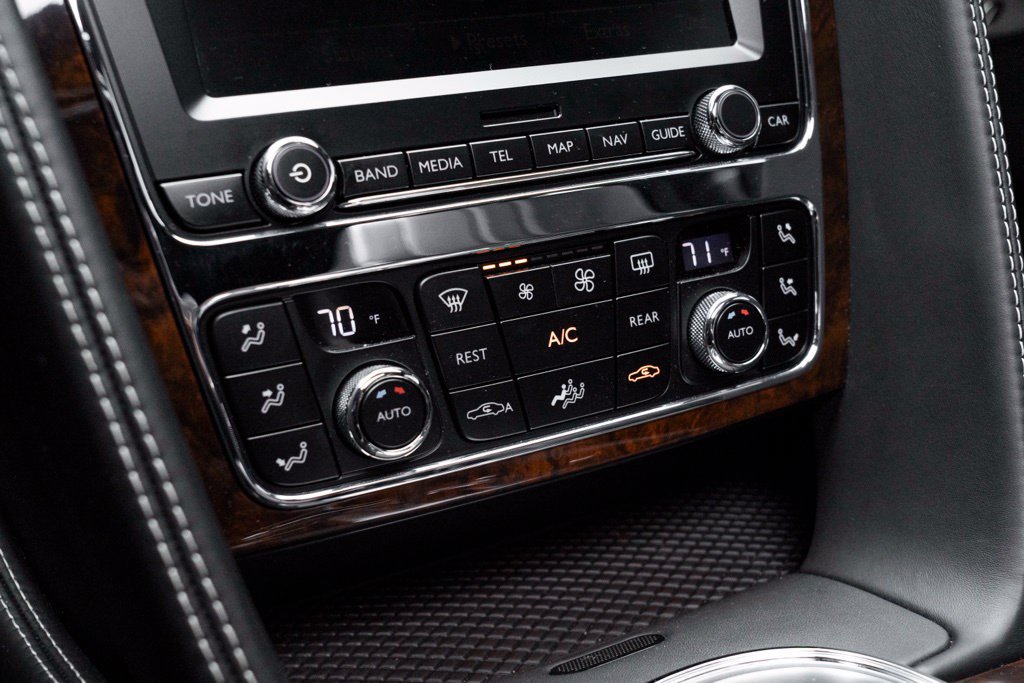 Used 2014 Bentley Flying Spur W12 AWD/4WD image 31