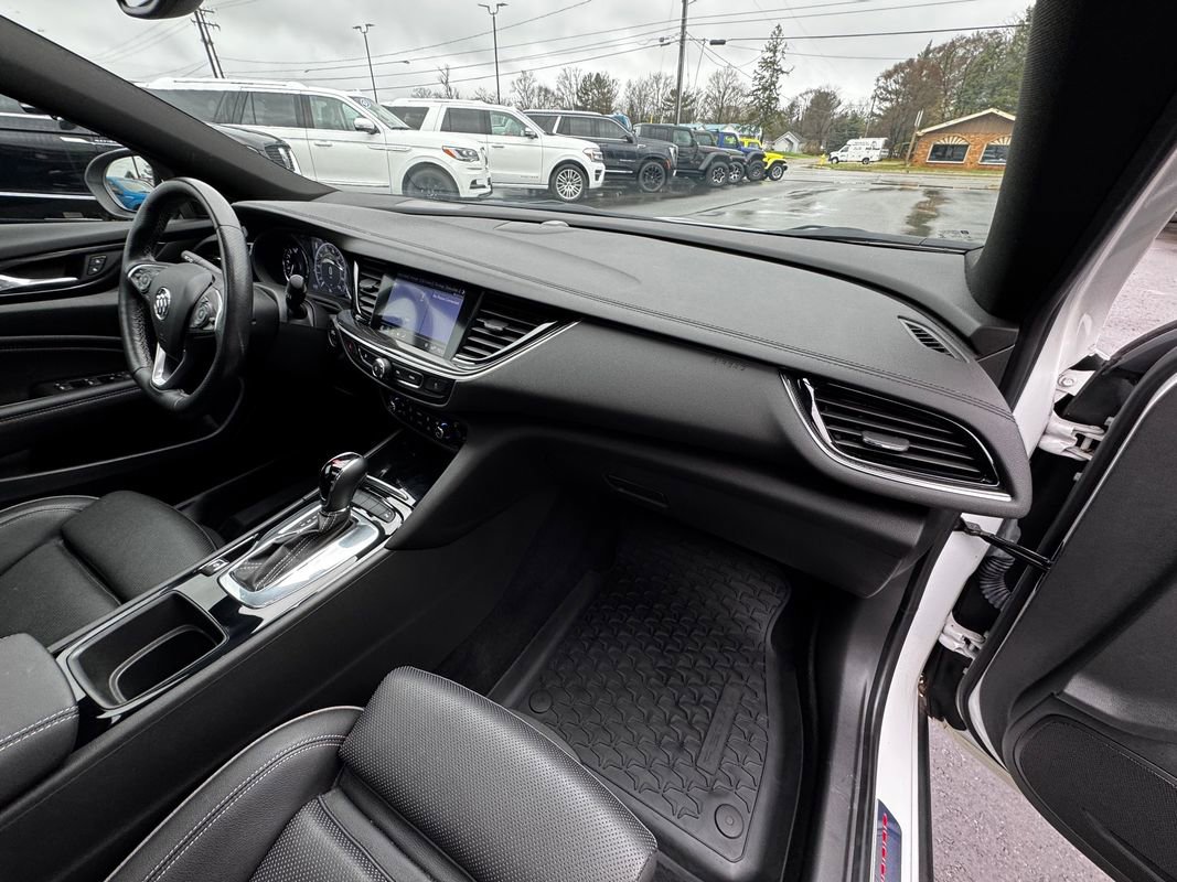 Used 2020 Buick Regal GS image 31