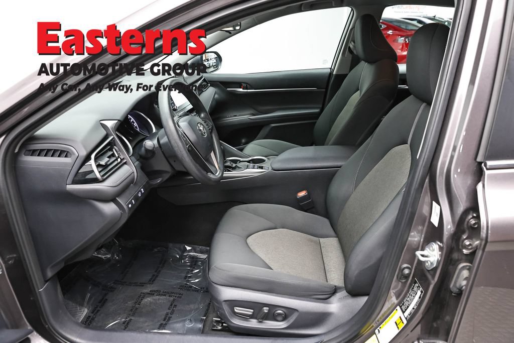 Used 2023 Toyota Camry LE FWD image 14