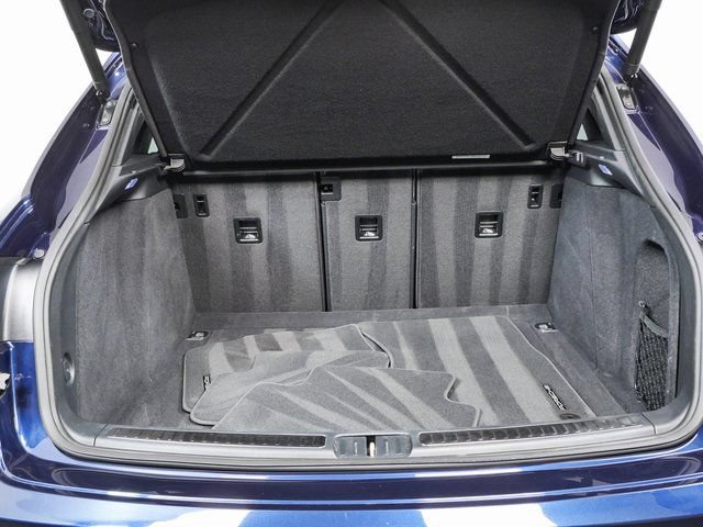 Certified 2023 Porsche Macan Turbo AWD/4WD image 32
