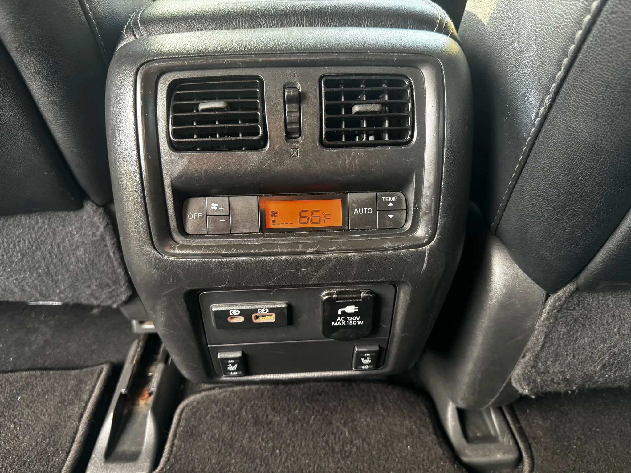 Used 2020 Nissan Pathfinder SL image 13