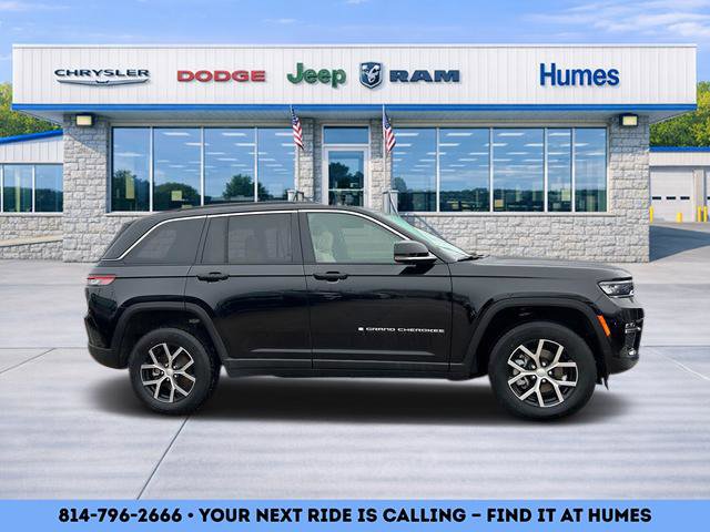 New 2025 Jeep Grand Cherokee Limited w/ Luxury Tech Group II image 2