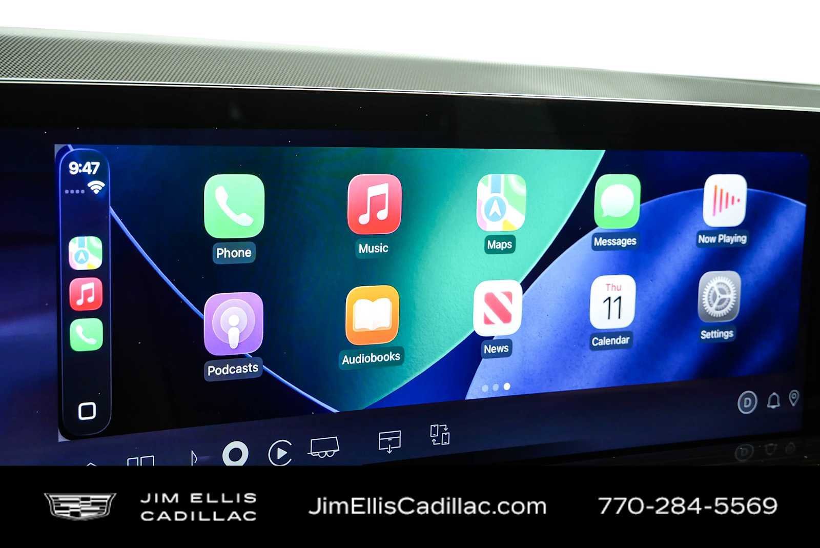 Used 2025 Cadillac Escalade Premium Luxury RWD image 16