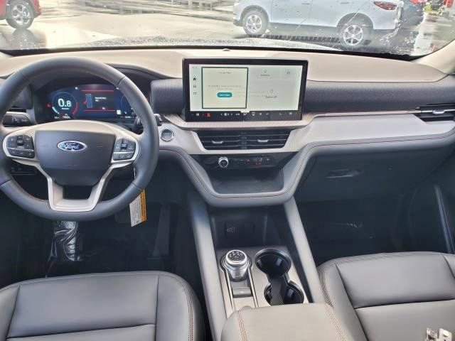 New 2026 Ford Explorer Active w/ Active Comfort Package image 13