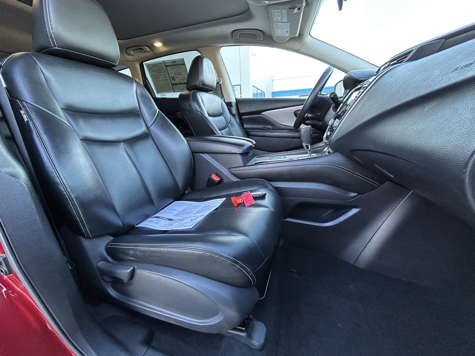 Used 2023 Nissan Murano SV image 19