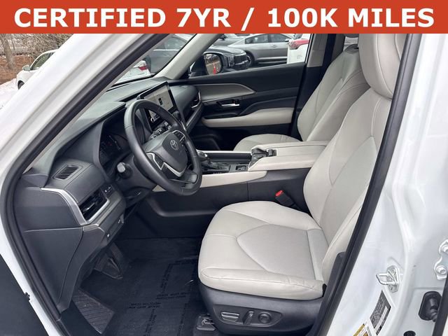 Used 2024 Toyota Grand Highlander XLE image 14