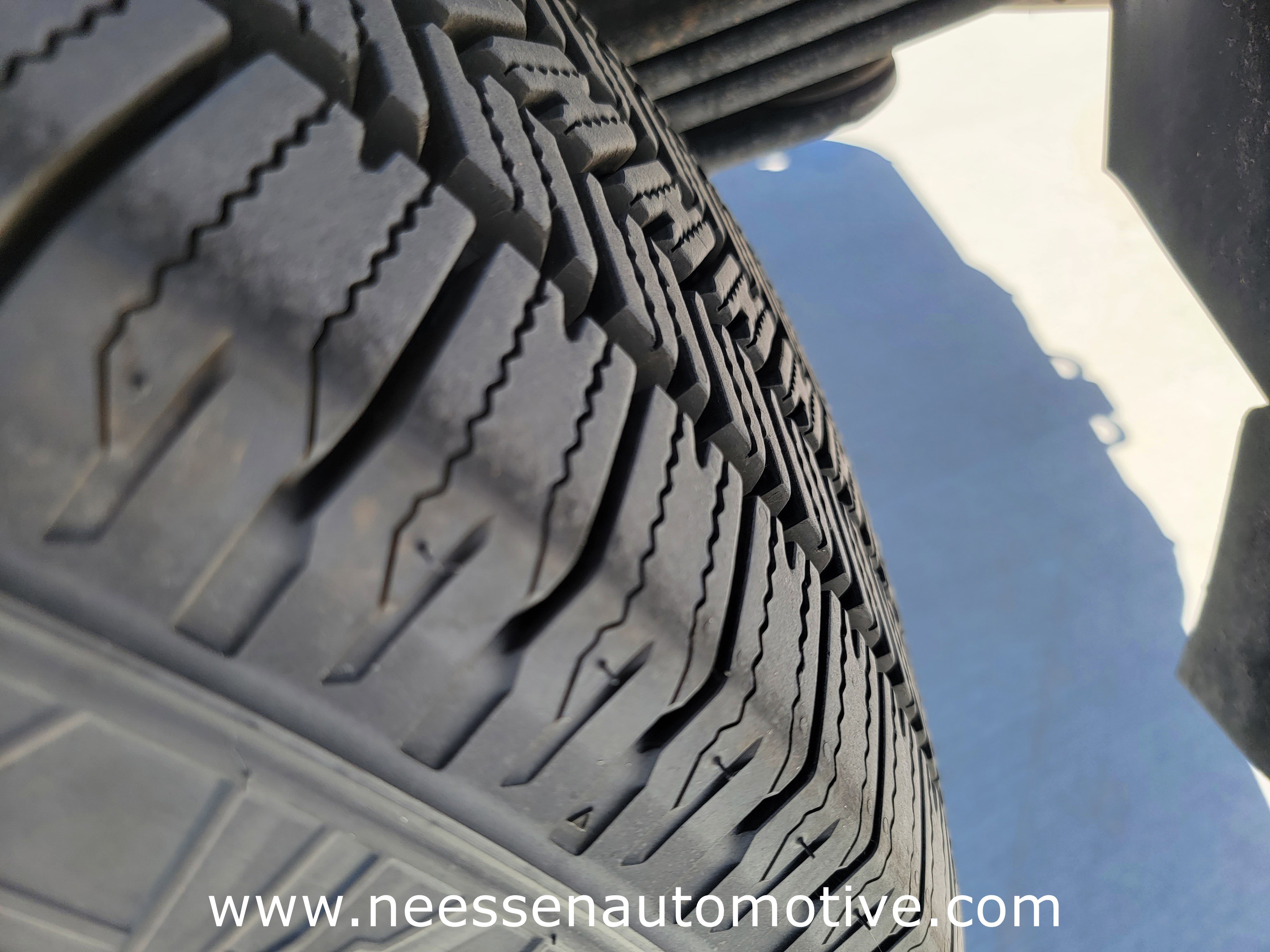 Used 2024 RAM 3500 Laramie w/ Safety Group AWD/4WD image 32