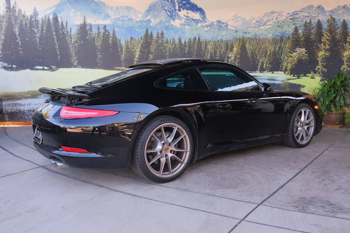 Used 2013 Porsche 911 Carrera RWD image 6