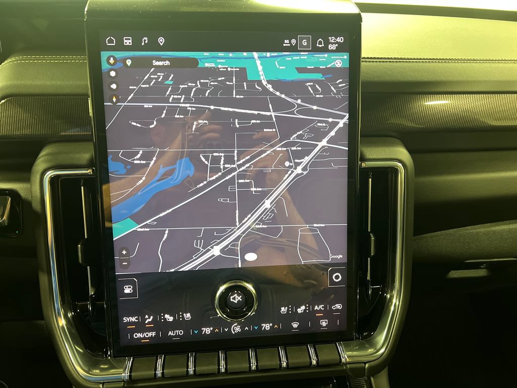 New 2026 GMC Yukon XL Elevation w/ Elevation Premium Package AWD/4WD image 24