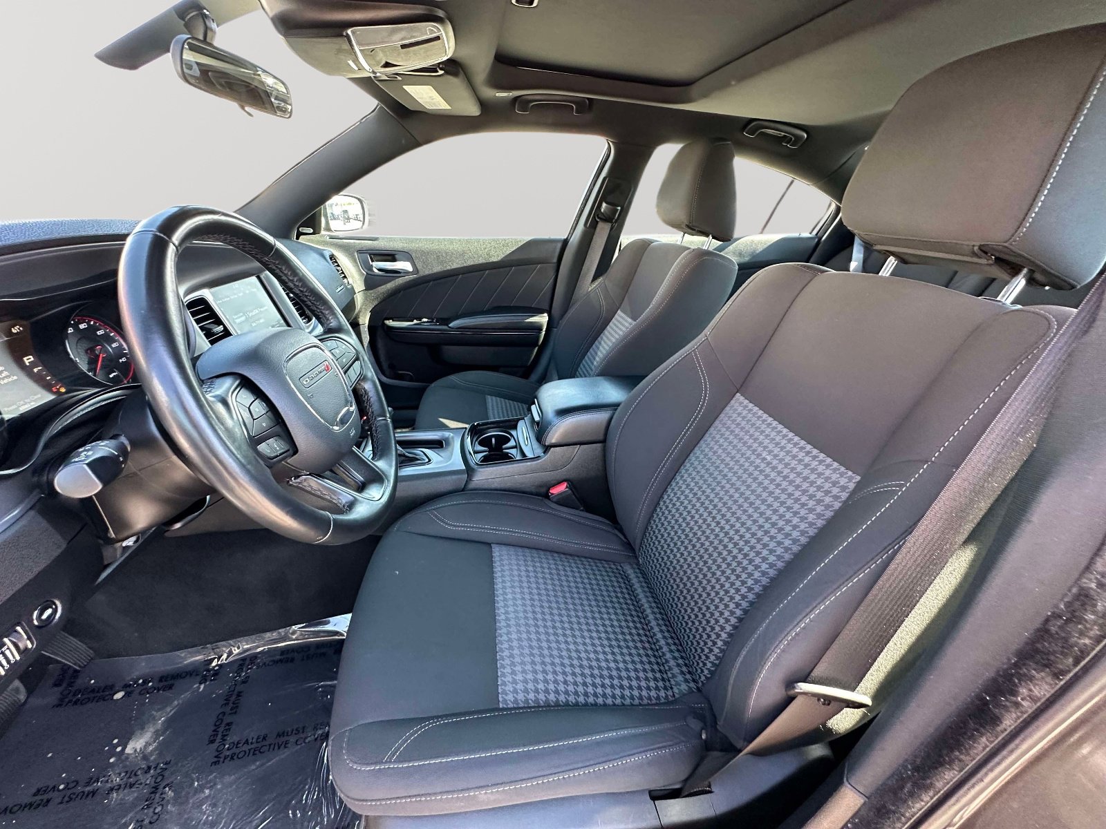 Used 2023 Dodge Charger SXT w/ Blacktop Package image 20