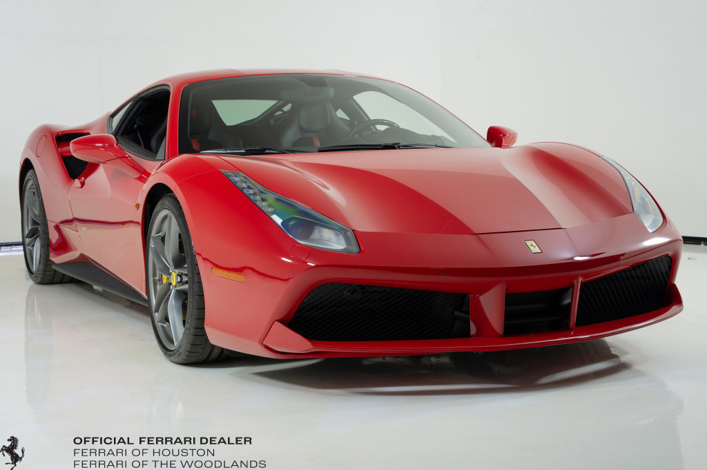 Certified 2017 Ferrari 488 GTB RWD image 33