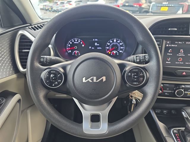 Used 2022 Kia Soul LX image 19