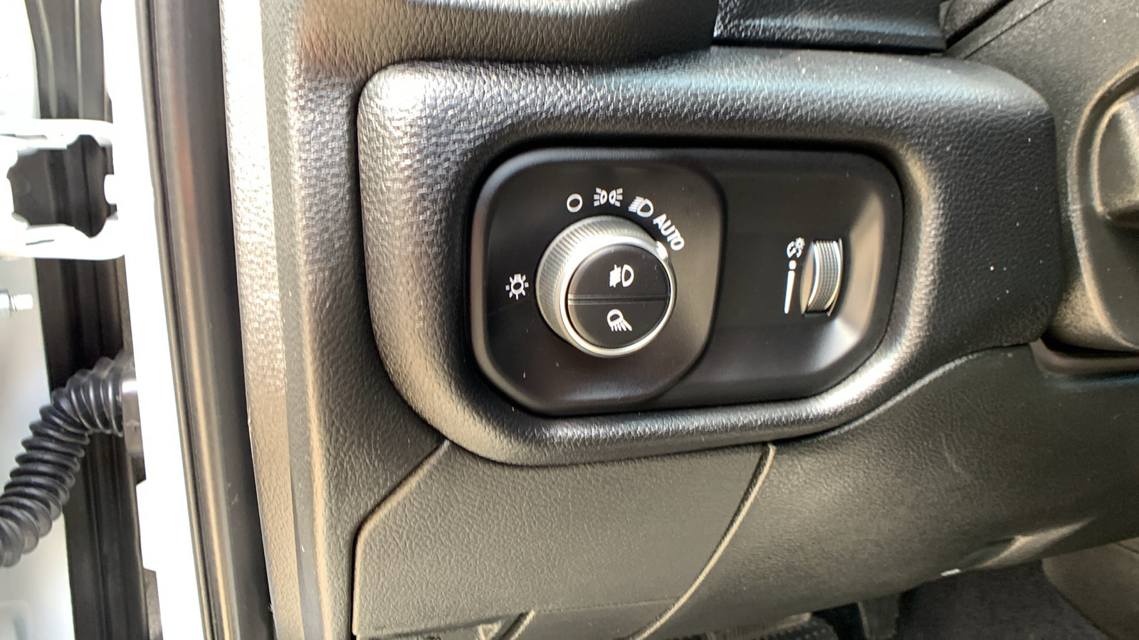 Used 2025 RAM 2500 Big Horn AWD/4WD image 15
