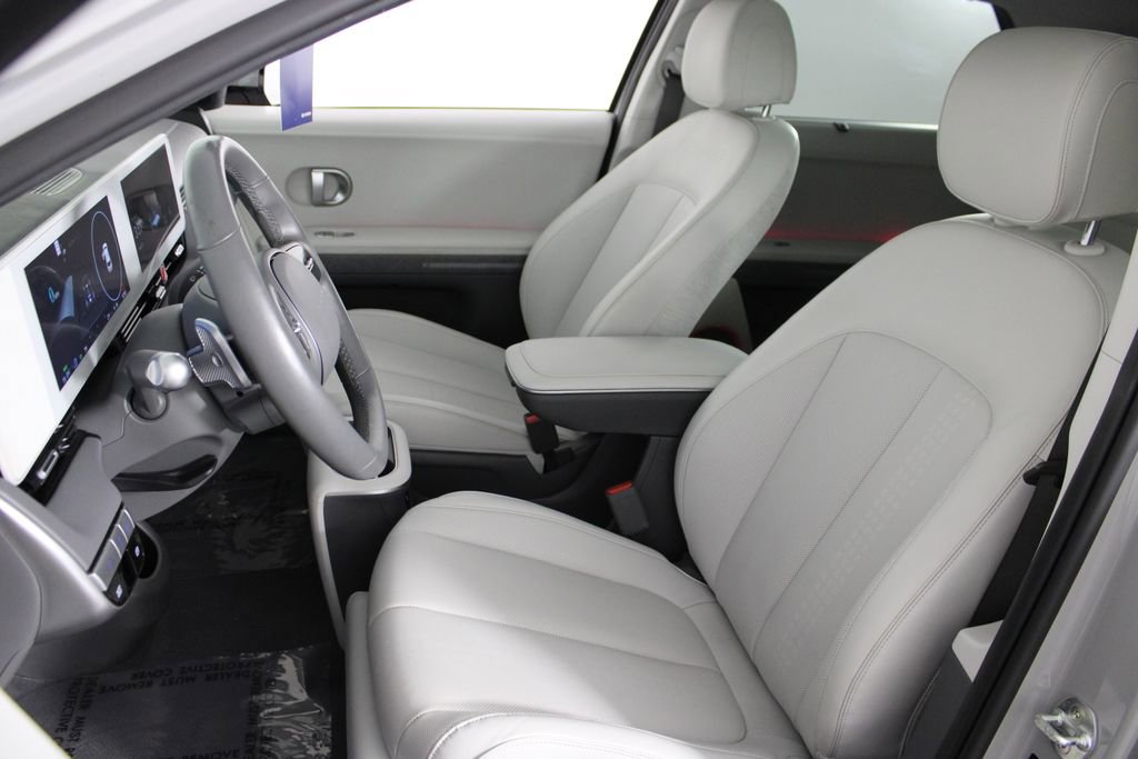 Certified 2022 Hyundai Ioniq 5 Limited w/ Cargo Package image 19