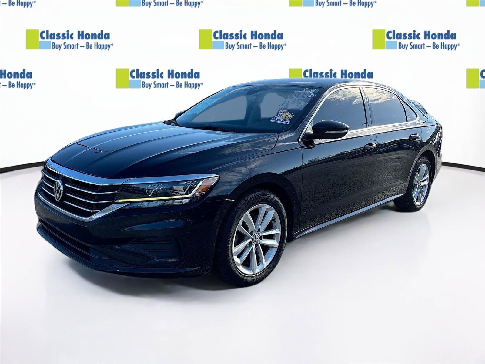 Used 2020 Volkswagen Passat 2.0T SE image 3