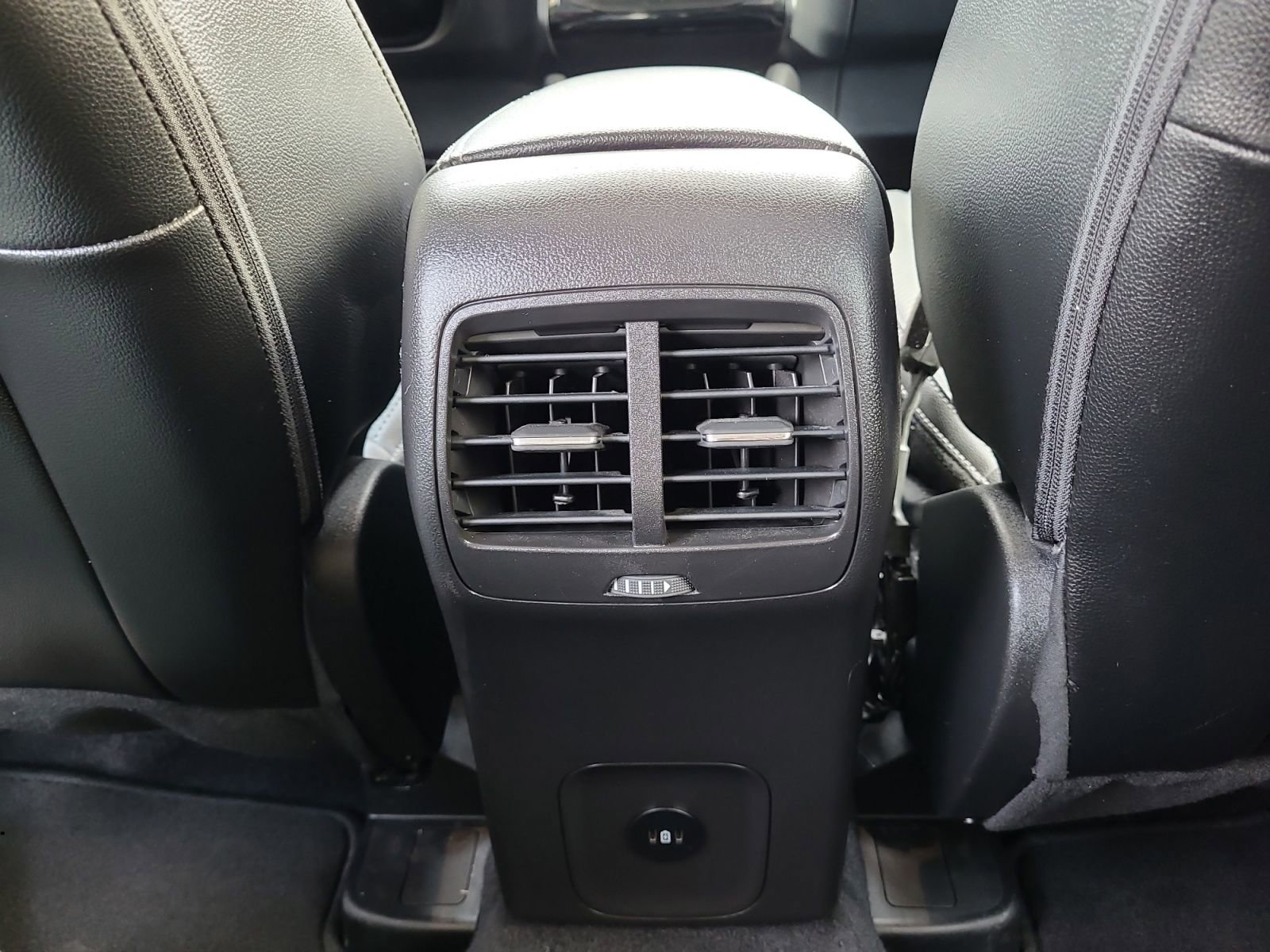 Used 2023 Ford Escape Platinum w/ Premium Technology Package image 32