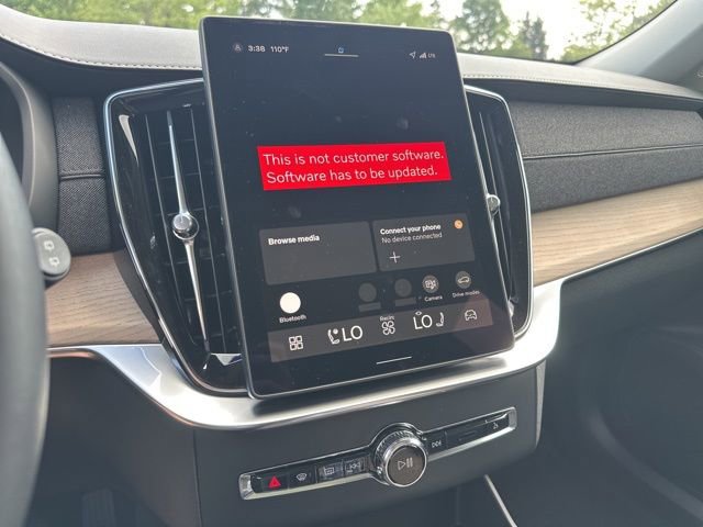 New 2026 Volvo XC90 B6 Plus w/ Protection Package Premier image 15