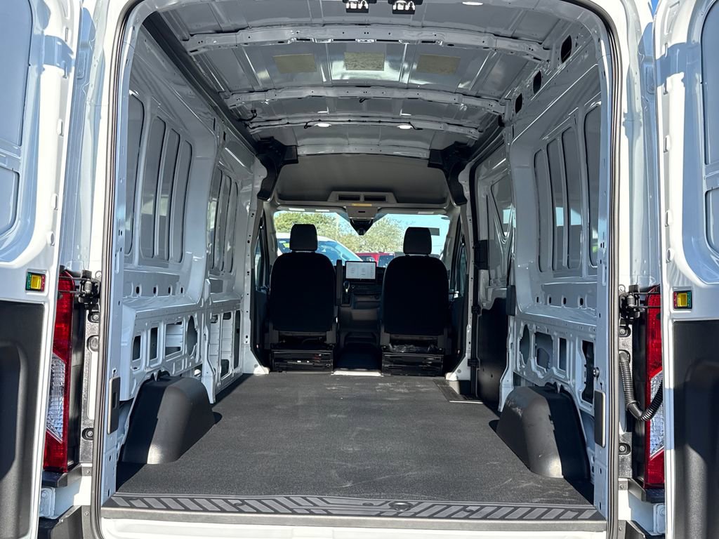 New 2026 Ford Transit 250 148 Medium Roof image 21