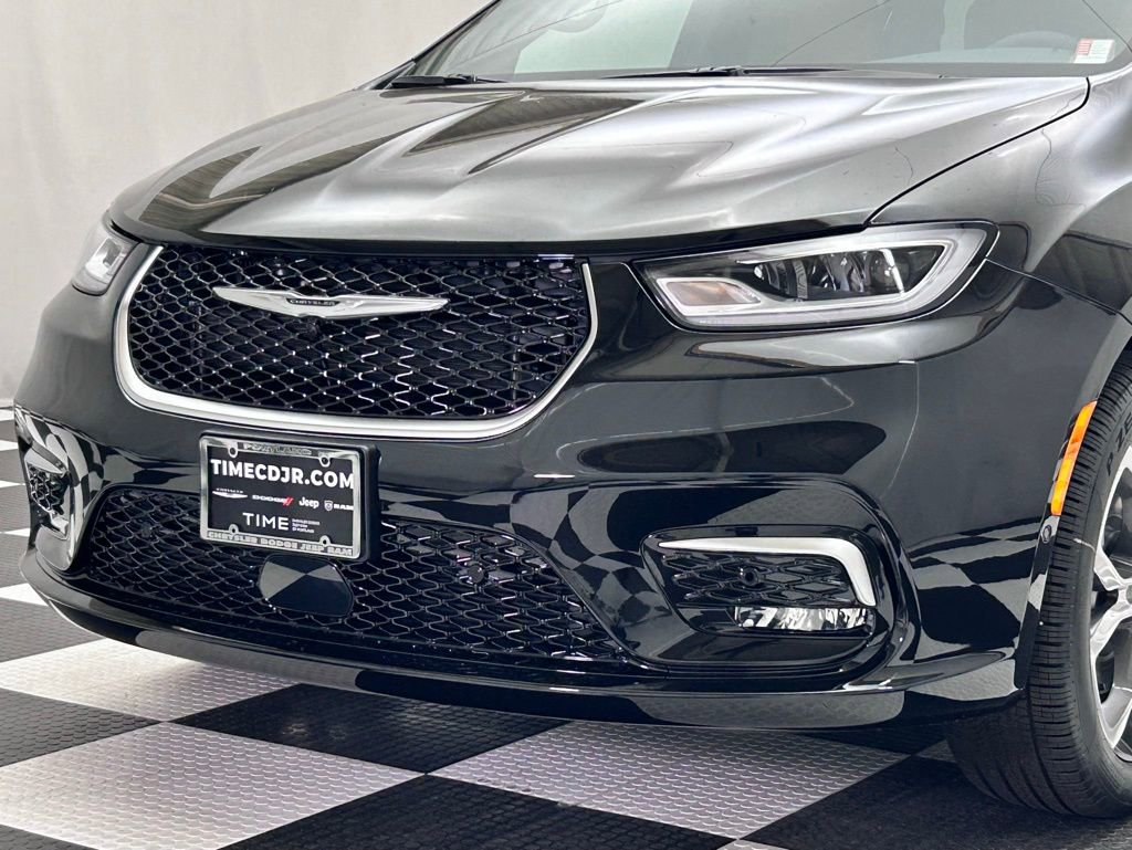 New 2026 Chrysler Pacifica Pinnacle image 5