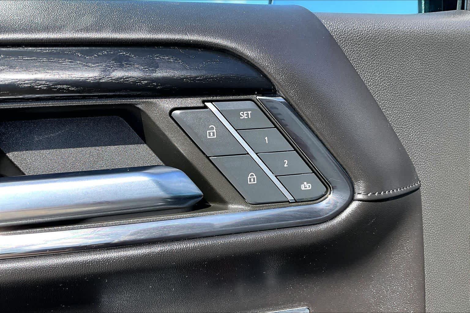 Certified 2024 GMC Sierra 1500 AT4X w/ AT4X AEV Edition AWD/4WD image 54