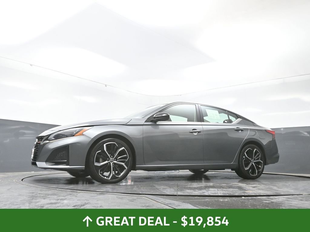 Used 2024 Nissan Altima 2.5 SR image 52