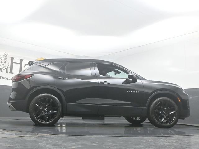 Used 2024 Chevrolet Blazer LT w/ LPO, Black Grille Bar Package image 53