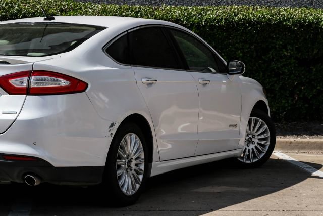 Used 2016 Ford Fusion SE w/ Equipment Group 502A image 12