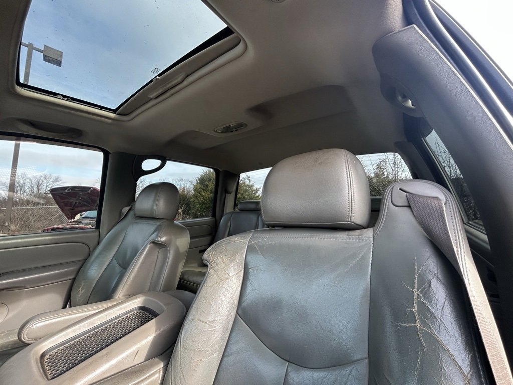 Used 2005 Chevrolet Silverado 3500 LT w/ Heavy-Duty Power Package image 13